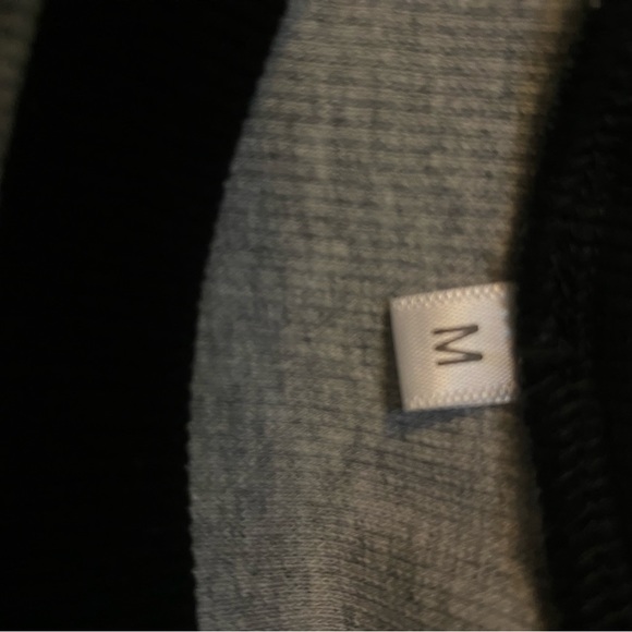 Split colour top - Grey n Black - Picture 3 of 5